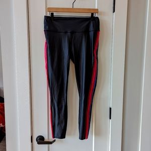 Urban Savage 🖤❤️🧡🩷🩵 metallic rainbow stripes L  RARE